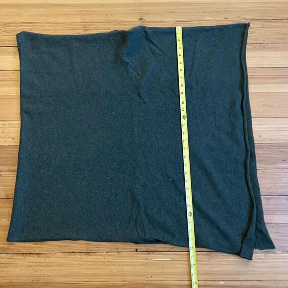 Pink Pineapple cashmere poncho/topper. Heathered loden green. O/S. - Picture 7 of 14